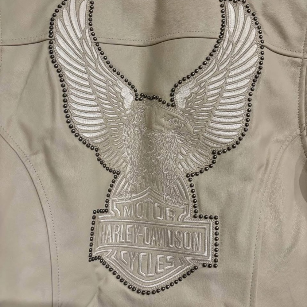 Harley-Davidson Women's Beige Leather Jacket with Eagle Design size medium - Picture 2 of 9